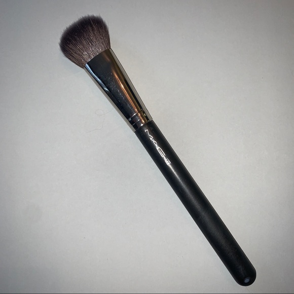 MAC 128 Split Fibre Cheek/Face Brush Natural